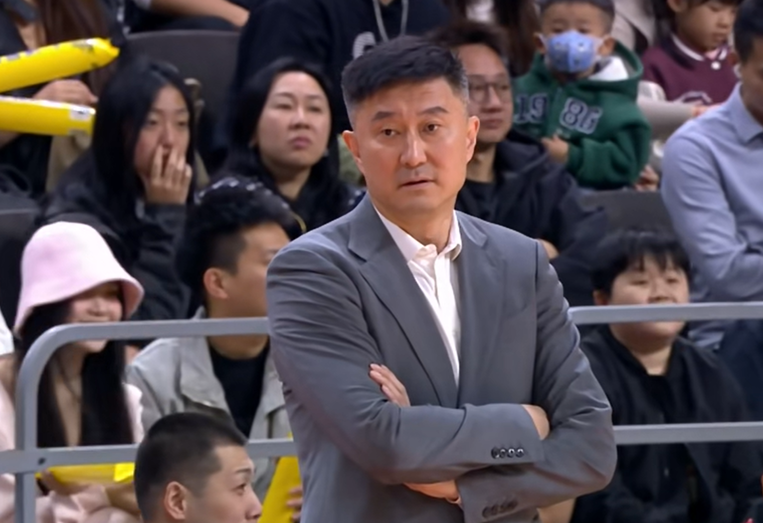 乐鱼体育登录入口-CBA名记：广东队2名球员，已经被杜锋边缘化